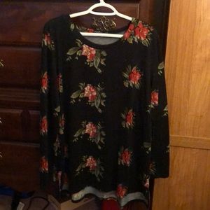 Boutique light weight sweater